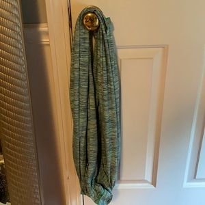 Lululemon scarf